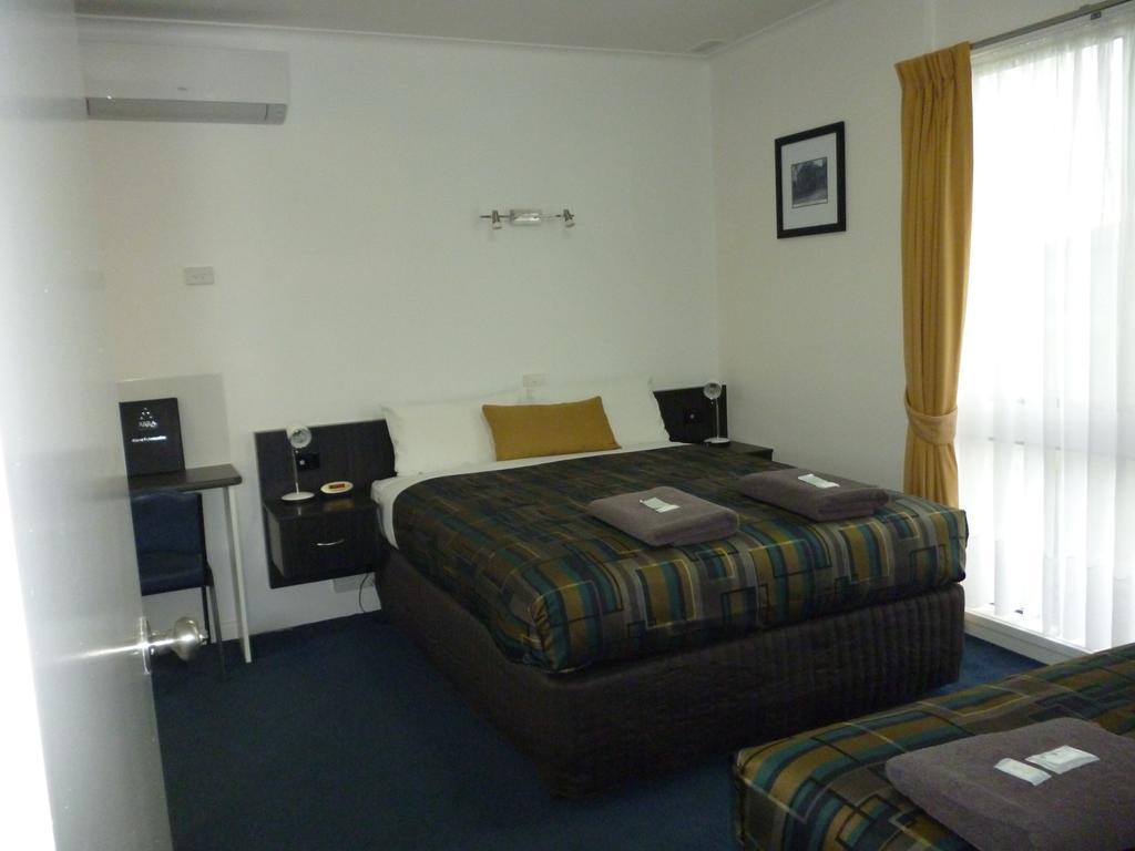 Otway Gate Motel Коулек Екстериор снимка