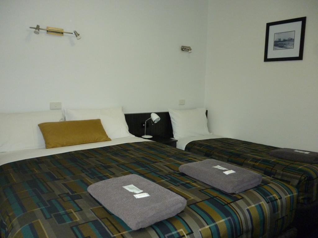 Otway Gate Motel Коулек Екстериор снимка