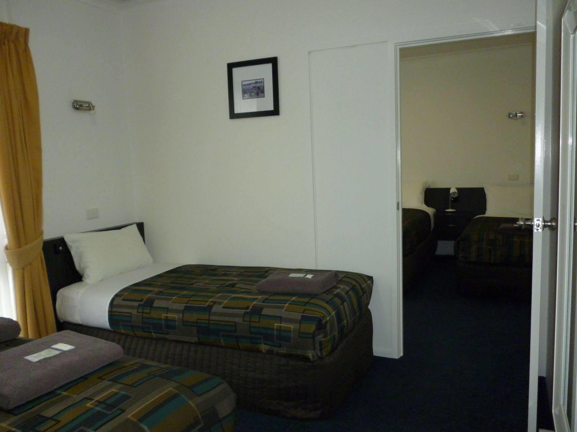 Otway Gate Motel Коулек Екстериор снимка